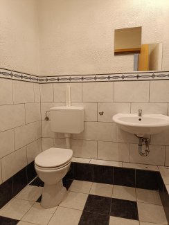 Hinterhaus WC