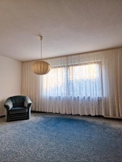 Einliegerwohnung-Souterrain-Schlafzimmer